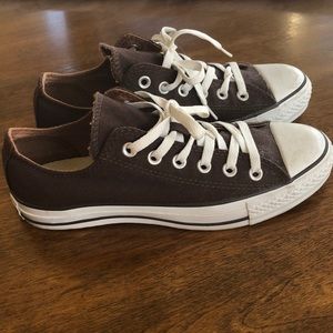 Converse all-star sneakers-women sz 8- men’s sz 6